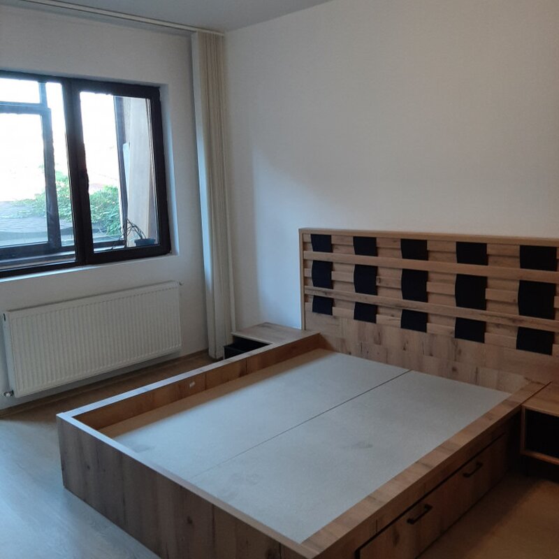 Pacii Apartament doua camere, rezidential. Zona Apusului