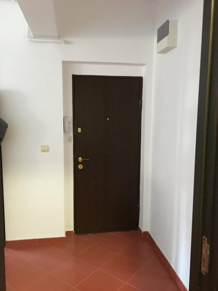 Pacii Apartament doua camere, rezidential. Zona Apusului