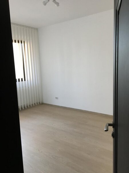 Pacii Apartament doua camere, rezidential. Zona Apusului