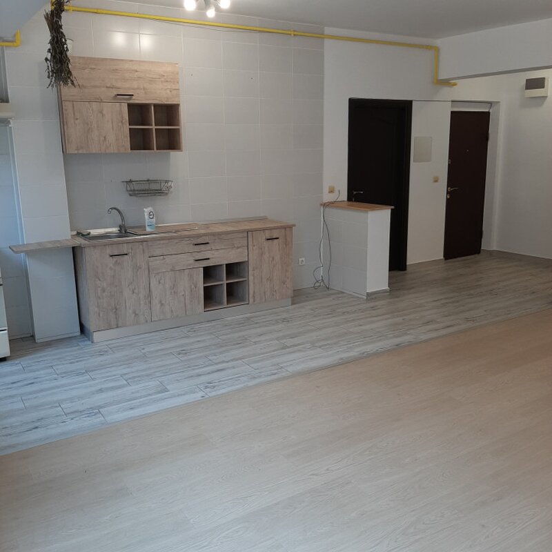 Pacii Apartament doua camere, rezidential. Zona Apusului